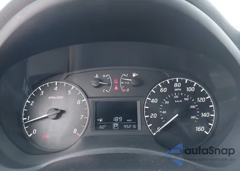 2017 Nissan Sentra S z USA, uszkodzony, nr VIN 3N1AB7AP5HY393047